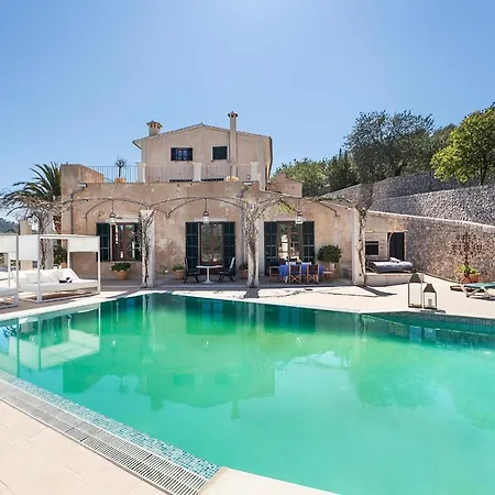 Majestic Estate Up To 12 In