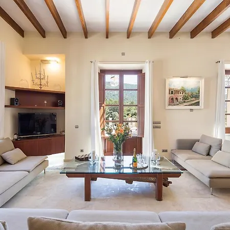 Nyaraló Majestic Estate Up To 12 In