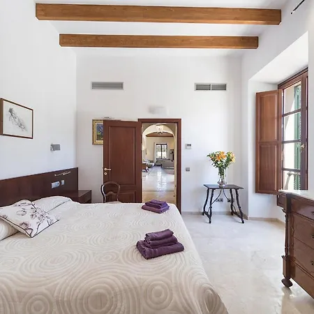 Majestic Estate Up To 12 In Nyaraló Calvia (Mallorca)
